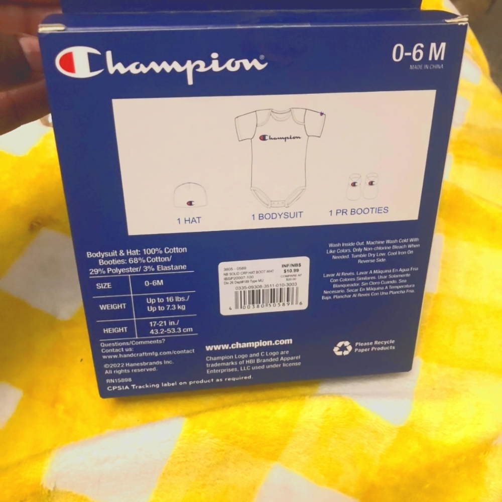 Champion 0-6 baby set